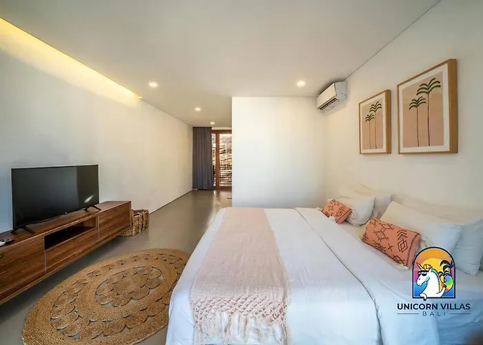Wabi Sabi - By Unicorn Bali Villa Canggu